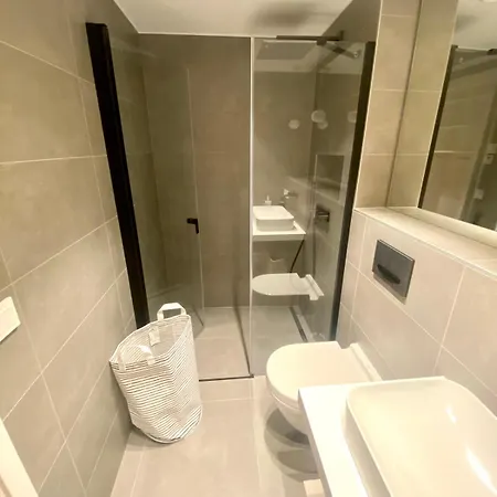 Exclusive 1 Bedroom Retreat In *